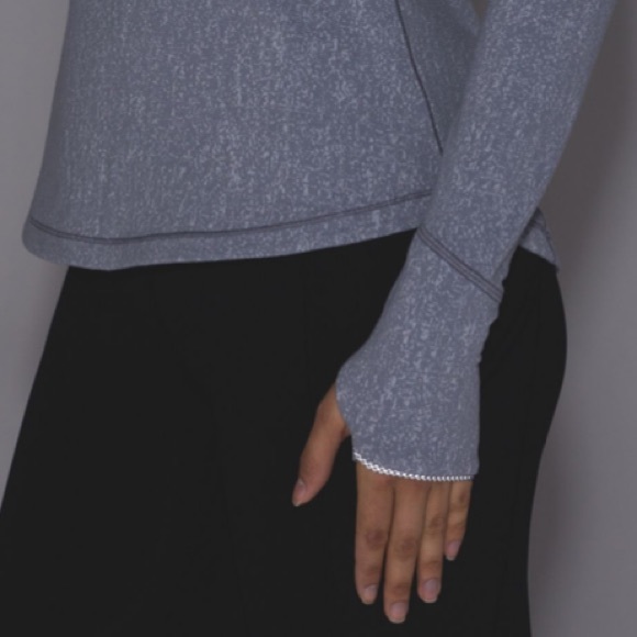 Lululemon Outrun Long Sleeve
Running Luon Suited Jacquard Arctic Grey Ic… - Picture 5 of 8